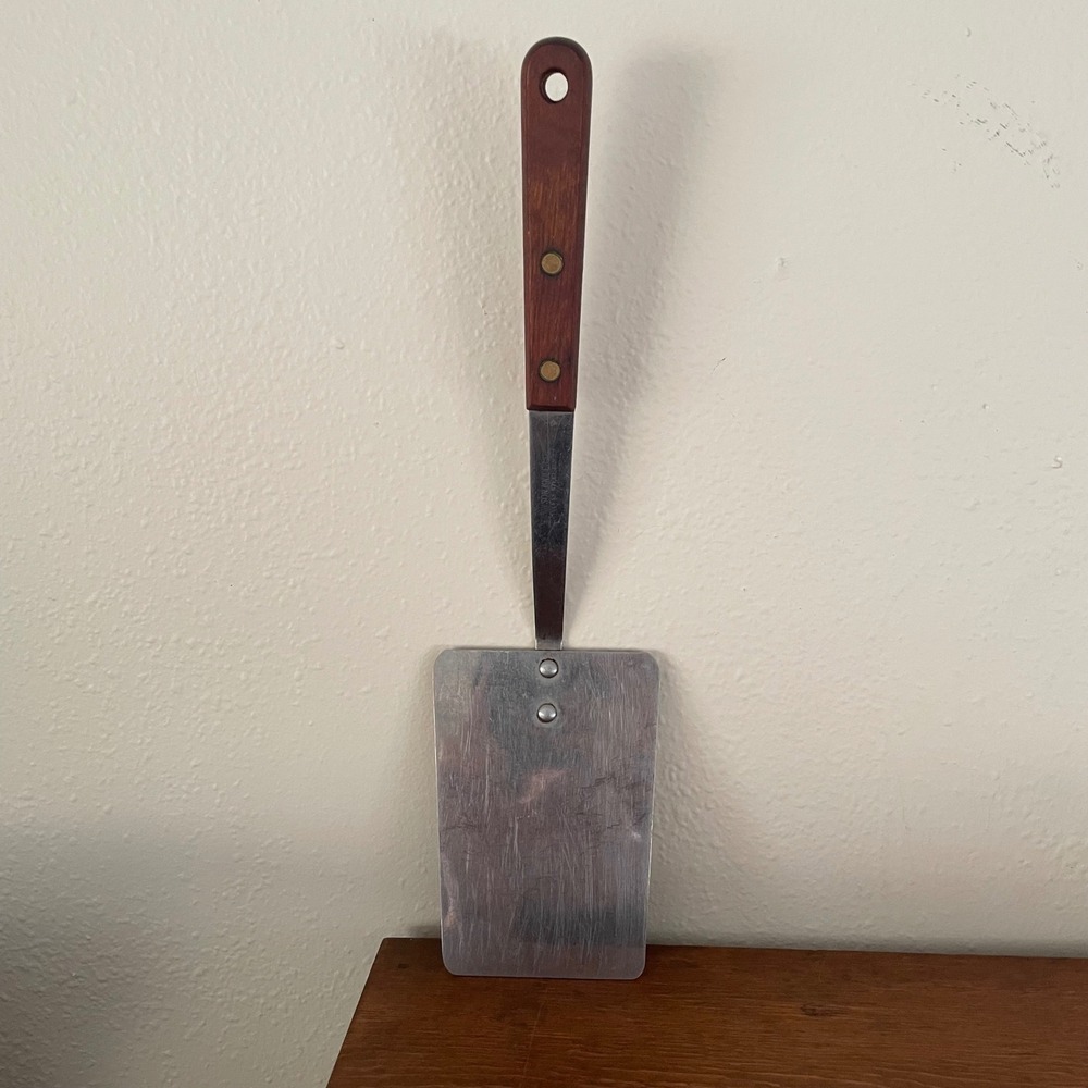 Vintage USA Robinson Solid 12"Spatula Turner Stainless Steel  In USA Wood Handle